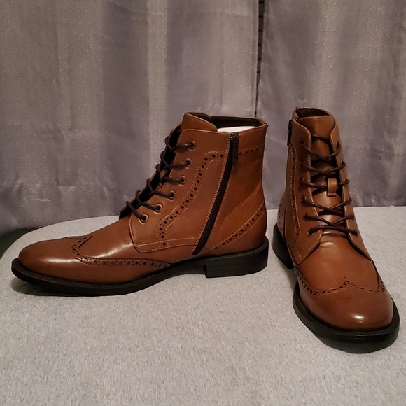 Unlisted by Kenneth Cole men's Wingtip Brogue Boots. New In Box - Picture 1 of 13